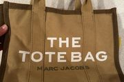 marc by marc jacobs tote bag
