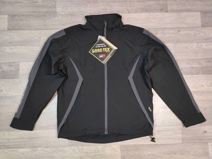 NEW Galvin Green GoreTex Waterproof Golf Jacket Mens Medium