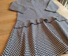 New with Tags Girls Check Cotton Dress Age 8
