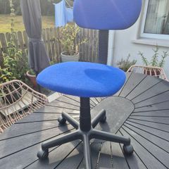 desk chair junior mint condition