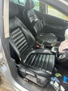 2010 Vw Passat breaking!