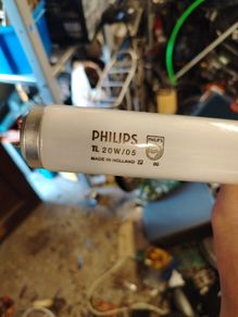 blacklight T12 tube