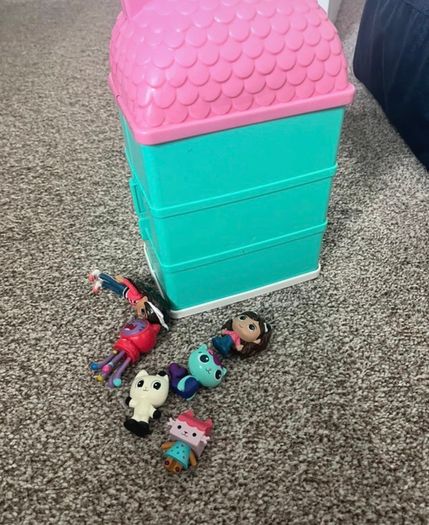 Gabby doll house