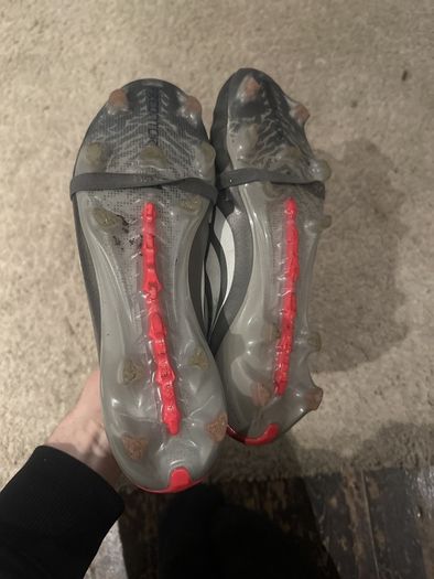 Adidias Predator Boots