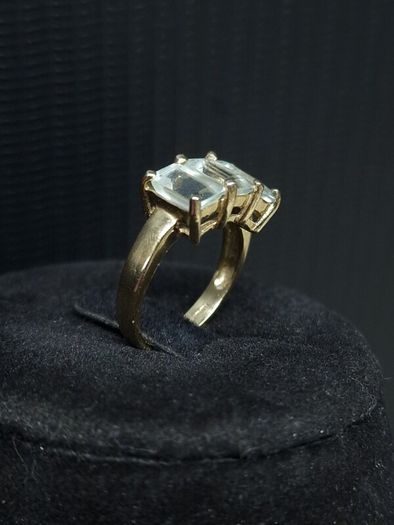 Vintage 9ct Gold Three Stone Ring