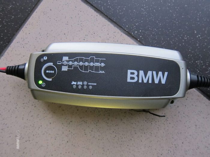 BMW Battery charger