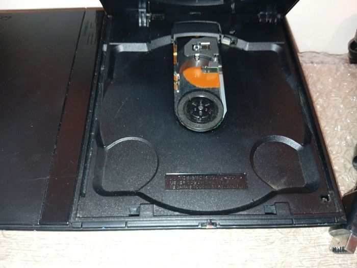 Sony Ps2 Slim  With 2 Controllers Memory Card And Loose Game