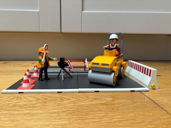 Play Mobil
