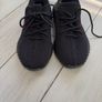 Yeezi trainer size 8,5 uk Image 3