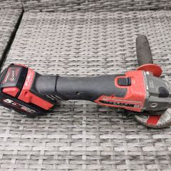 Milwaukee grinder