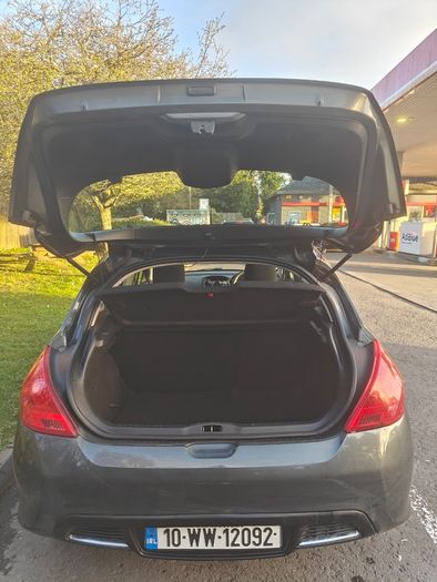 2010 Peugeout 308 Millesim 200 with 1.4 VTI petrol 98HP