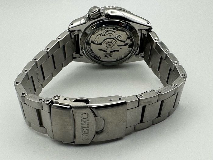 SEIKO 5 Sports automatic