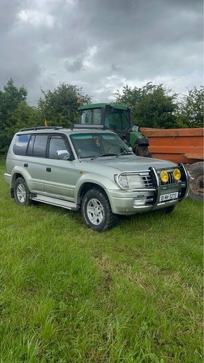 2001 Toyota landcruiser 5 seater