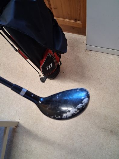 Golf clubs.Set Of Wilson Right Handed Golf Clubs For A 12 To 14 Year Old. Collect In Dublin Or Receive Via Post.