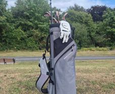 Golf Set( Clubs, Bag, Balls & Gloves)
