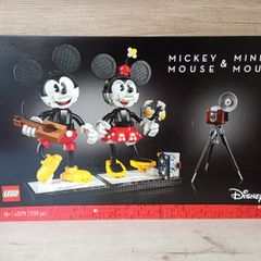 Lego 43179 Mickey Mouse and Minnie Mouse