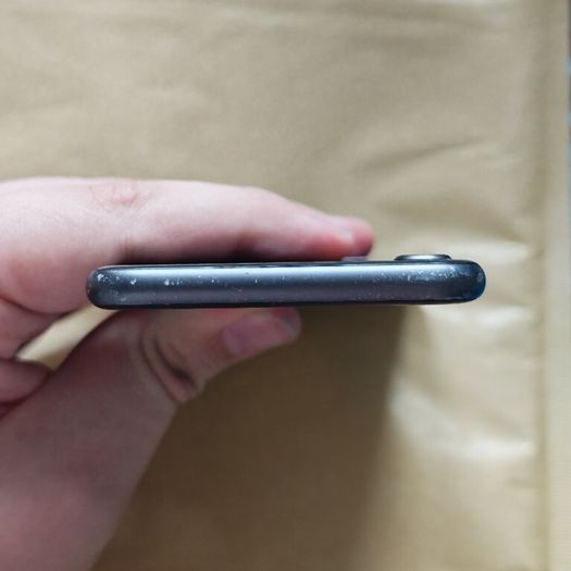 Apple iPhone 8 - 64GB - Space Gray - Bypassed wifi only - Parts or repair