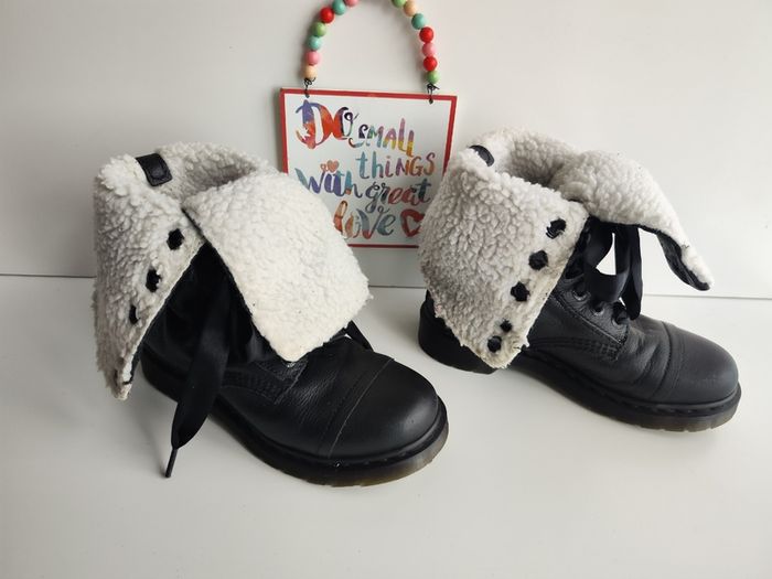 Triumph Aimilita Dr Martens fur fleece lined FL black mid calf boots UK5 EU38