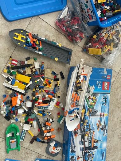 Lego boxes age 6+