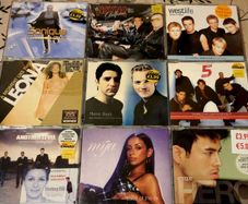 Bundle of 30's CD Singles, Condition - playable.