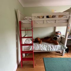 bunk bed