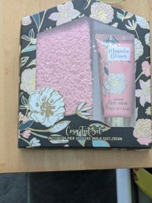 Cosy feet gift set for sale