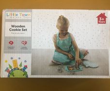 Wooden Cookie Set