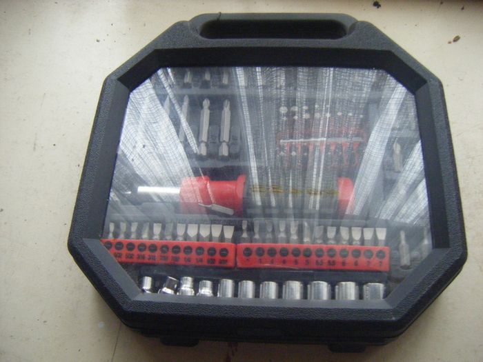 New Comprehensive socket and bit set