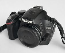 Nikon D3200 DSLR Camera Kit + 2 Lenses + Bag