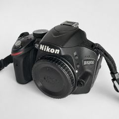 Nikon D3200 DSLR Camera Kit + 2 Lenses + Bag