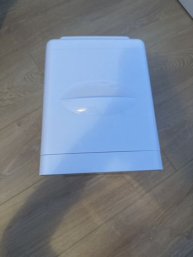 cosmetics mini fridge
