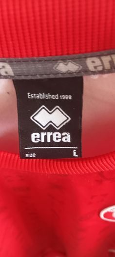 'Errea' Sheffield United Training Top.. Grab your Gem.