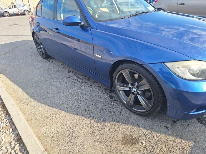 BMW 3-Series 2007