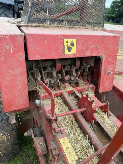Square baler