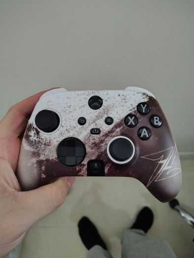 Xbox series x white 1tb 3 controllers and a xim matrix