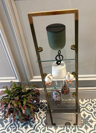 Vintage Mid-Century 4-Tier Brass & Glass Etagere Shelf Unit with Wooden Handle Accent
