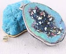 Rough Crystal Pendent