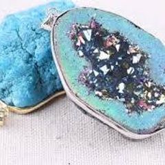 Rough Crystal Pendent