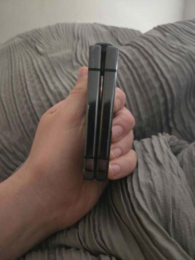 Samsung galaxy flip 4