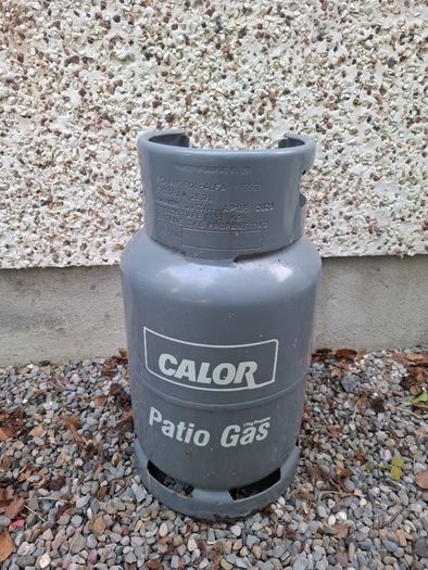 Patio gas cylinder