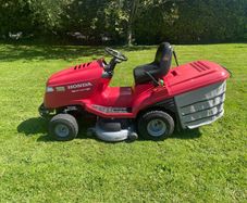 Honda 2417 Ride on