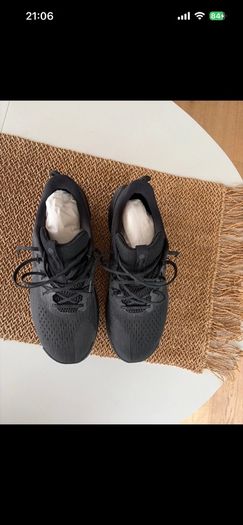 Nike Pegasus Trail 5 Black Size 6