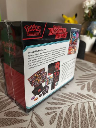 Pokemon Destined Rivals ETB