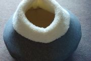 Cat ball bed