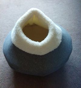 Cat ball bed