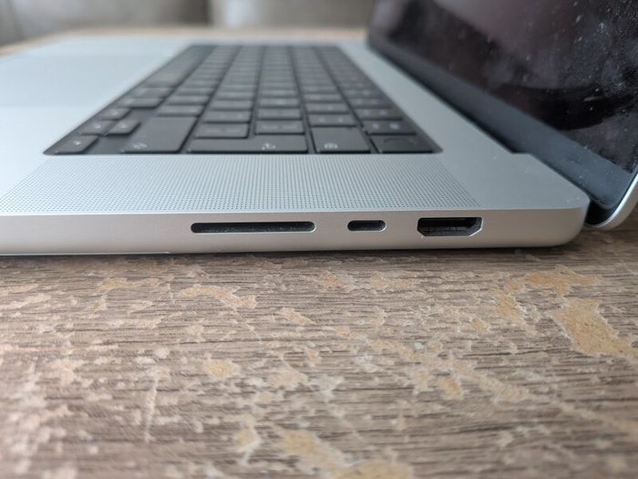 MacBook Pro 16 inch M3 Max 64GB RAM 1TB SSD Like New