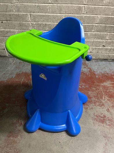 childs highchair