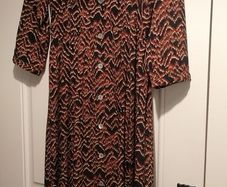Dress button front elasticated waist at back size m/L suit size 14