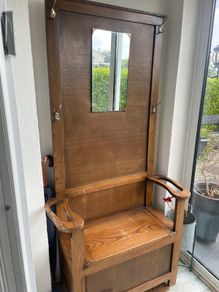 Coat stand