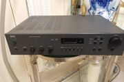 NAD 712 amplifier